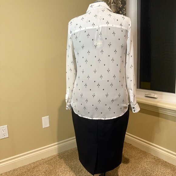 Reitmans white and grey blouse feminine flowy embellishments long sleeve office - Picture 3 of 11